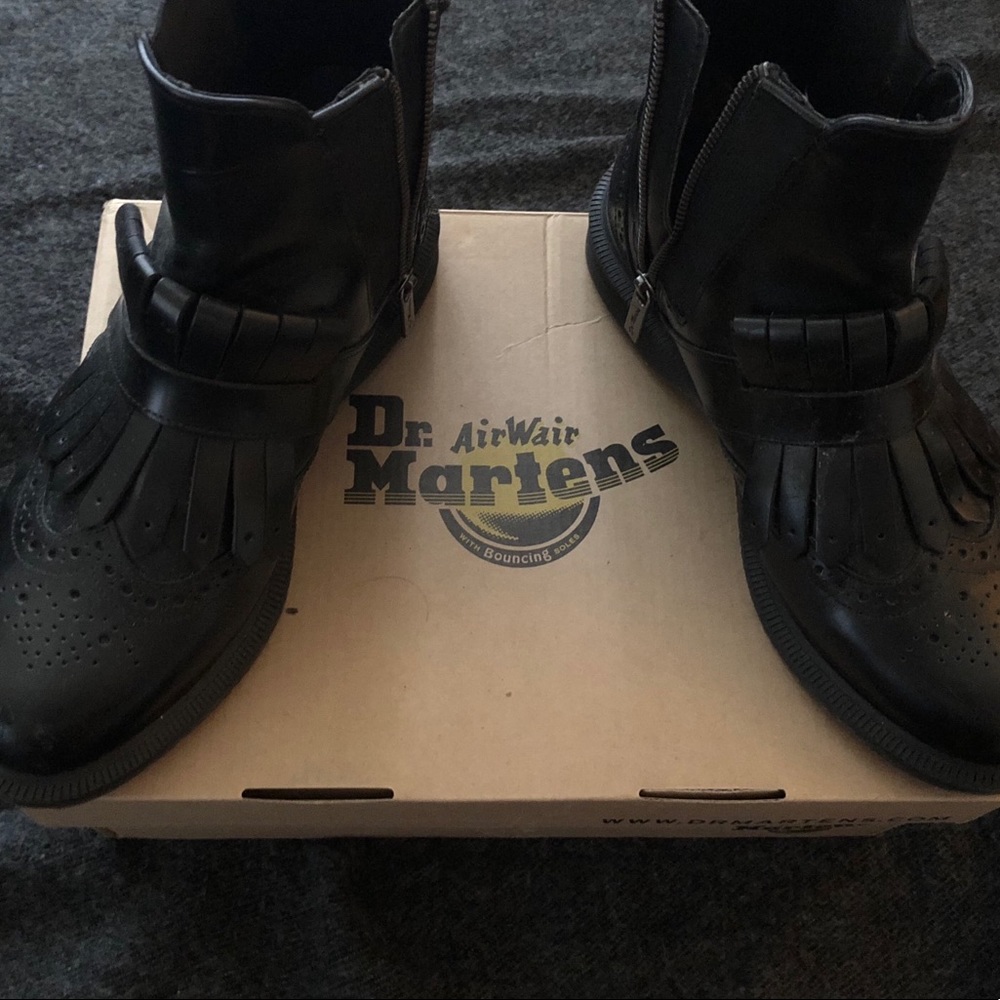 Authentic Dr.Martens Tina smooth